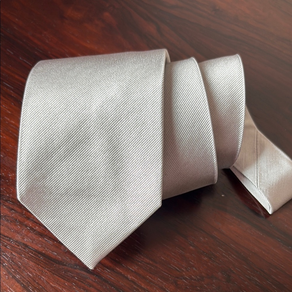 Hudson Room by the Bay Silver Silk Tie made in Italy